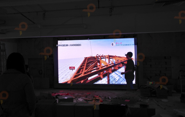 華南理工大學(xué)VR+3D+LED交互顯示項目